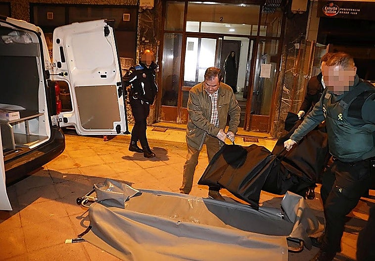 Un hombre de 44 años muere en Asturias tras ser apuñalado en el cuello por el hijo de su expareja